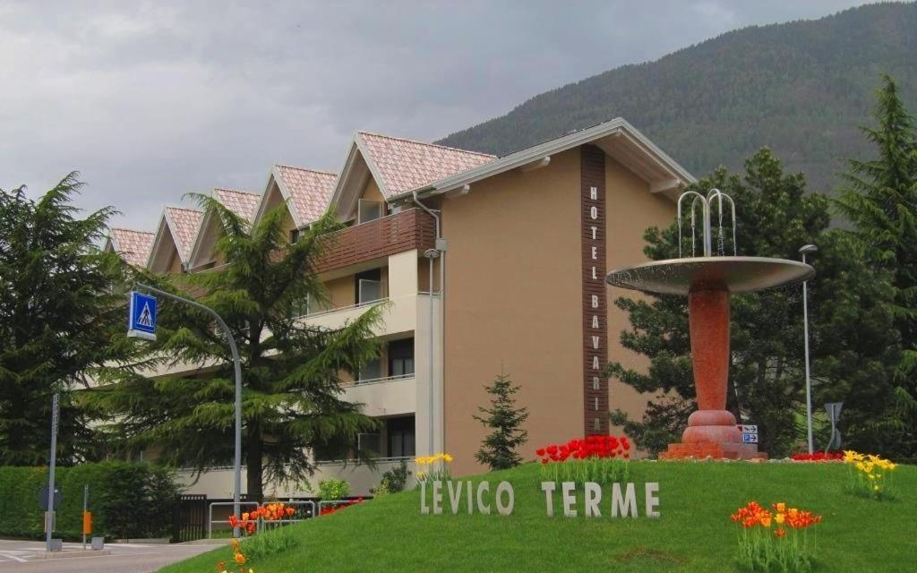 Hotel Bavaria Левико-Терме Экстерьер фото