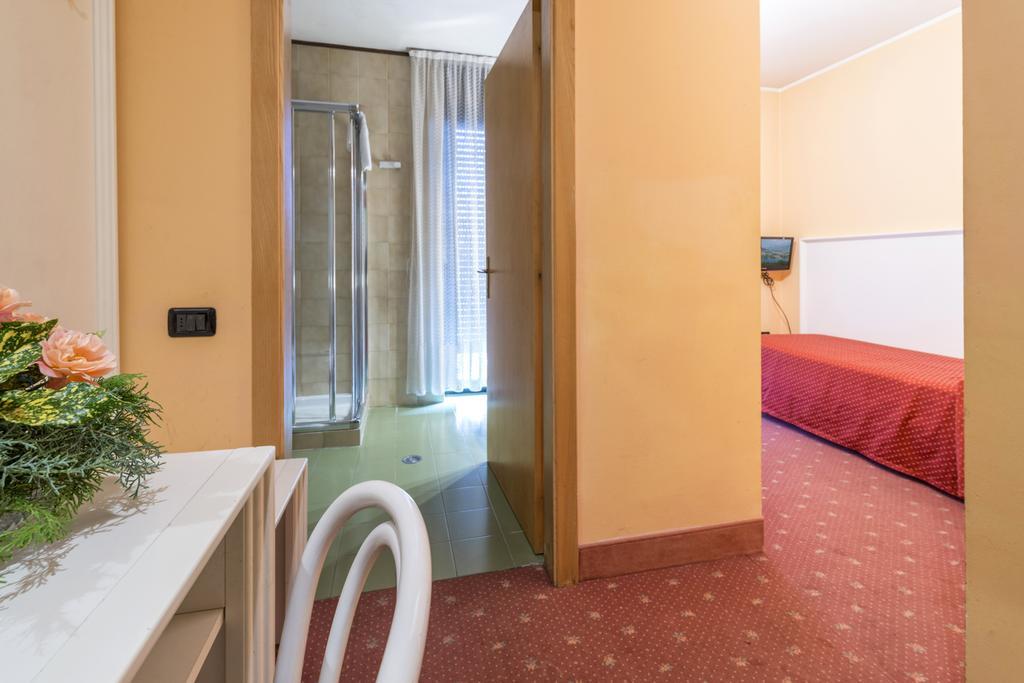Hotel Bavaria Левико-Терме Экстерьер фото
